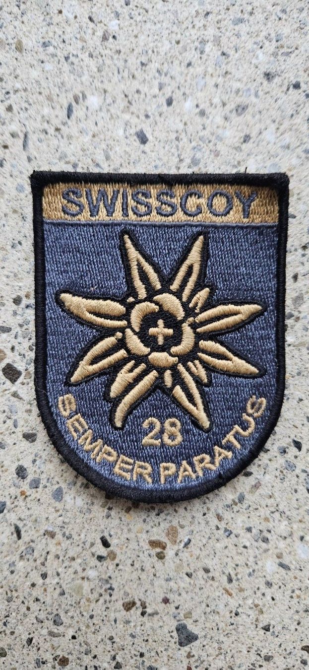 Schweizer Armee Placchette & Badge: *** Swisscoy Badge mit Klett *** – Nuovo e nell'imballaggio originale da Riedholz venduto da fr_sIruP