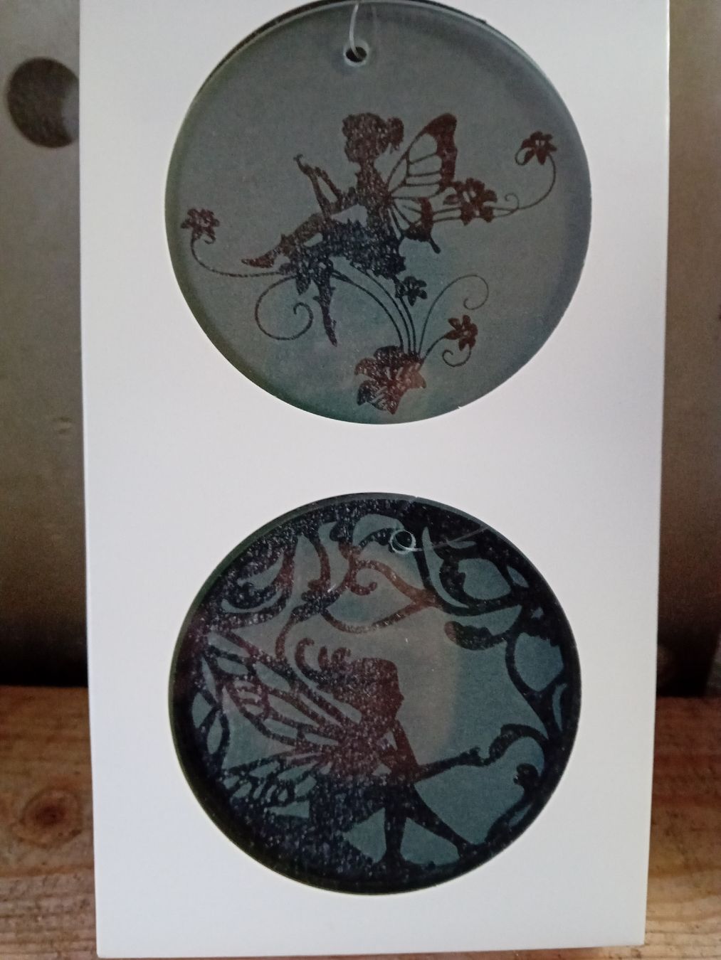 Tutte le decorazioni: Deko Glasscheiben Duo Elfe als Deko oder Untersetzer – Nuovo e nell'imballaggio originale da Dussnang venduto da kevin0812