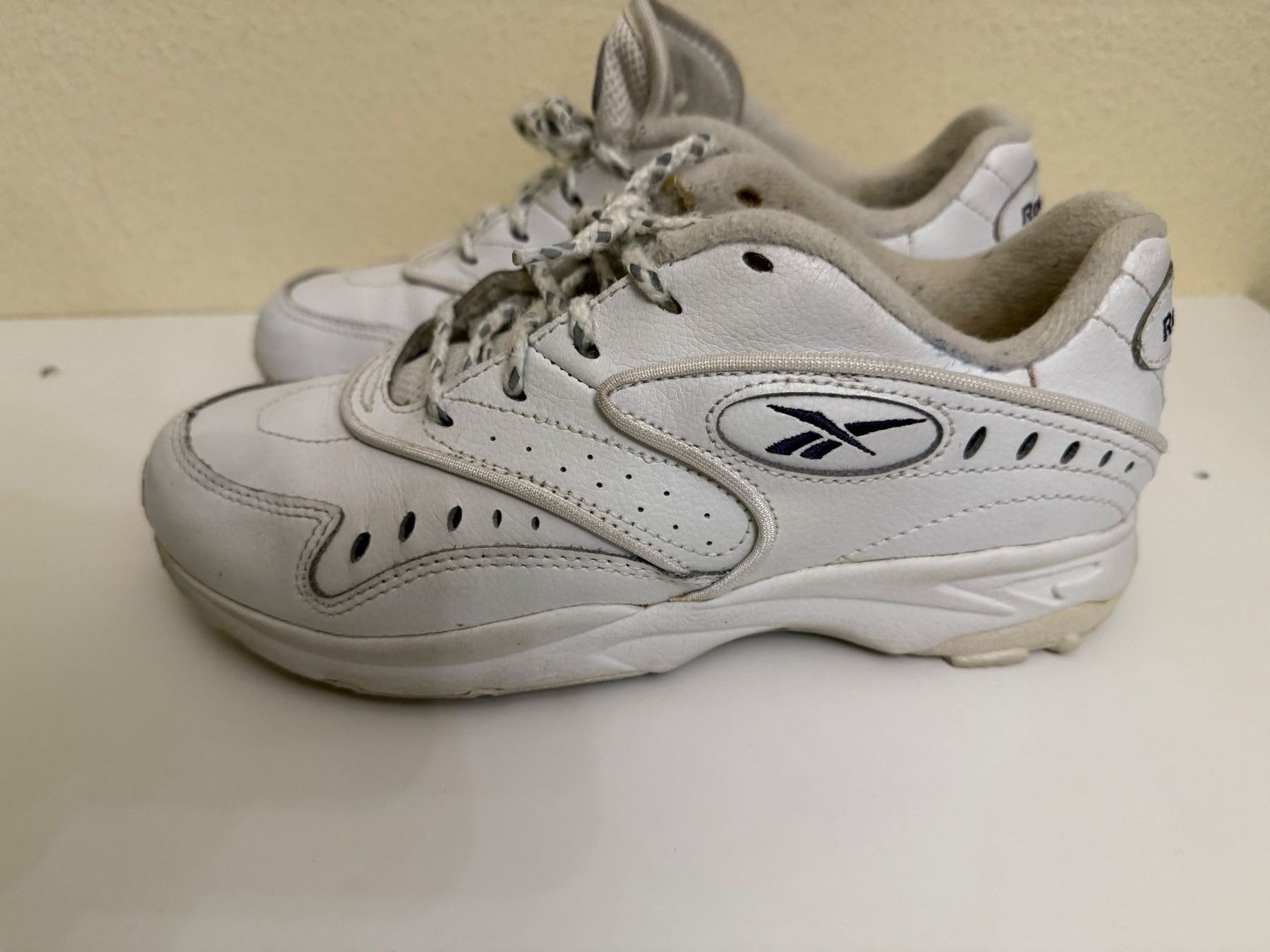 Reebok Chaussures hommes: Weisse Reebok Sneakers   -   Grösse 36 – D'occasion à Bern par rewe45
