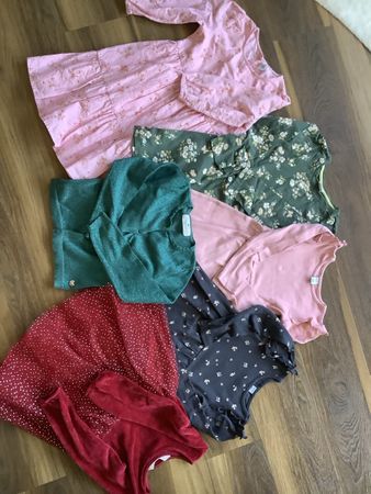 Kinderkleider Set zu verkaufen Grösse 116