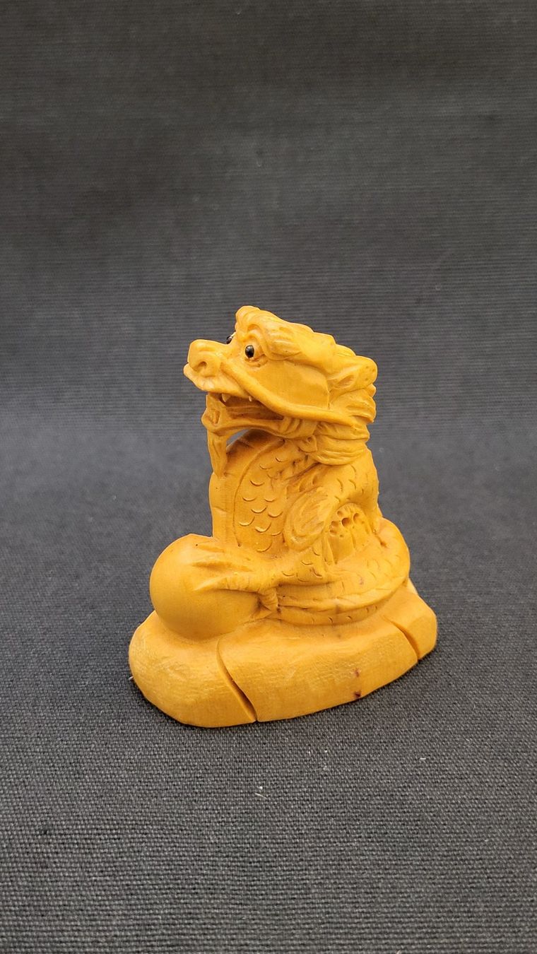 Figurines: Netsuke DRACHE signiert – D'occasion à Basel par spinne02 2