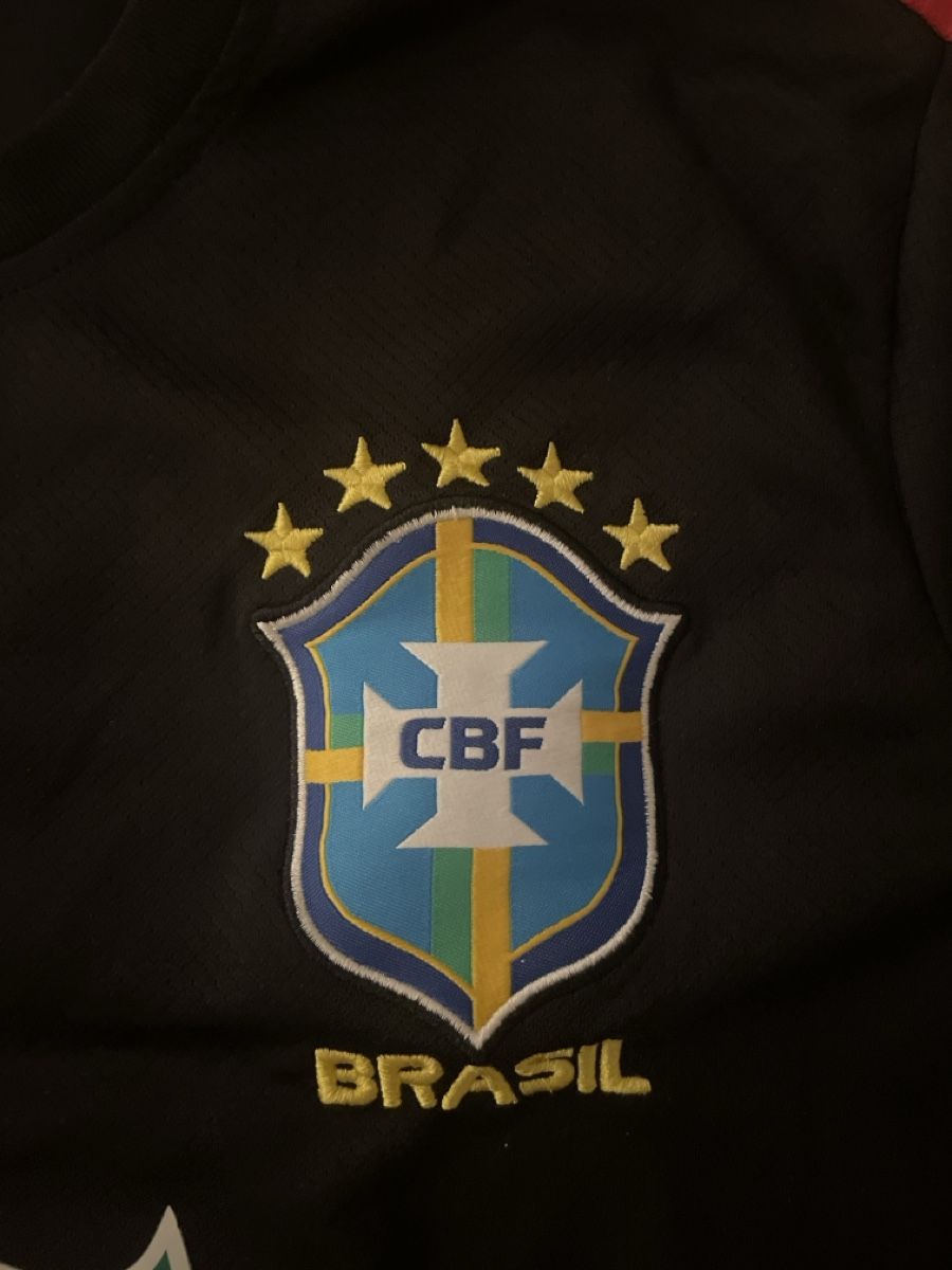 Jordan Trainer, Turnhosen & -trikots: Brasilien Trainingsset Grösse M – Gebraucht aus Gebenstorf von fil_x7qt 1
