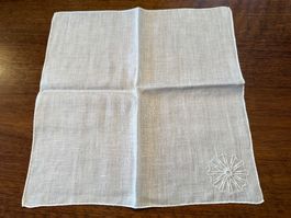 Taschentuch weiss mit Stickerei gebraucht guter Zustand