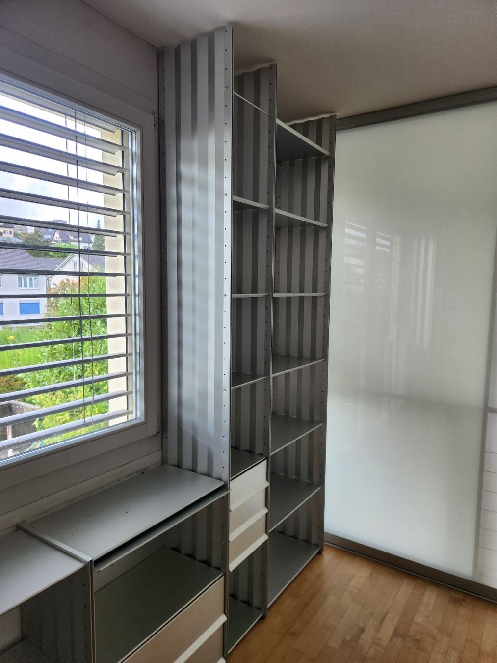 Scaffali: Designer Regal Radar aus Aluminium – Usato da Lichtensteig venduto da UsedIN 5