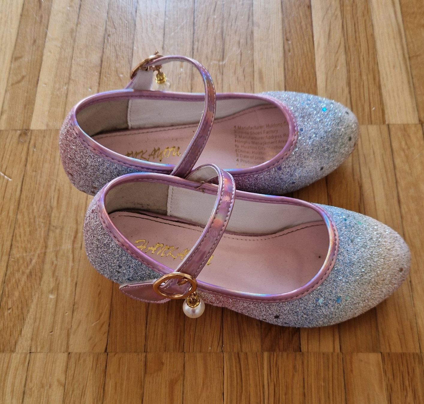 Scarpe per ragazze: Mädchen Glizzer Schuhe 28 mit Absatz – Usato da Zürich venduto da fodpeter 1