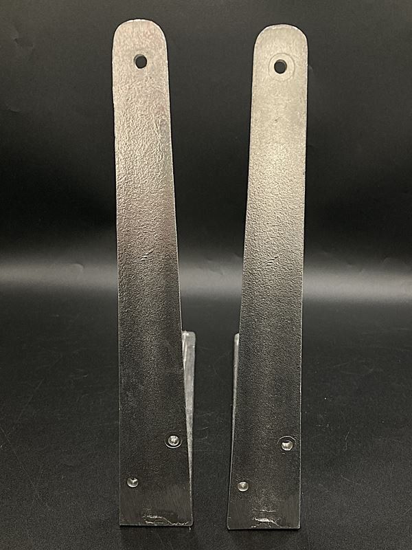 Regale: Winkel-Eisen | ca. 25x30 cm | Silber | 2 Stk. – Gebraucht aus Wittenbach von Restwert_St-Gallen 1