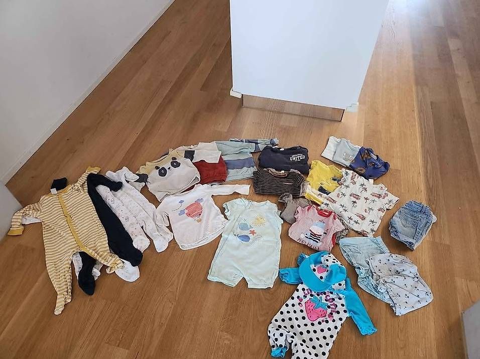 Kleiderpakete & -sets: Kleiderpaket in Grösse 80 – Gebraucht aus Winterthur von kyubi 3
