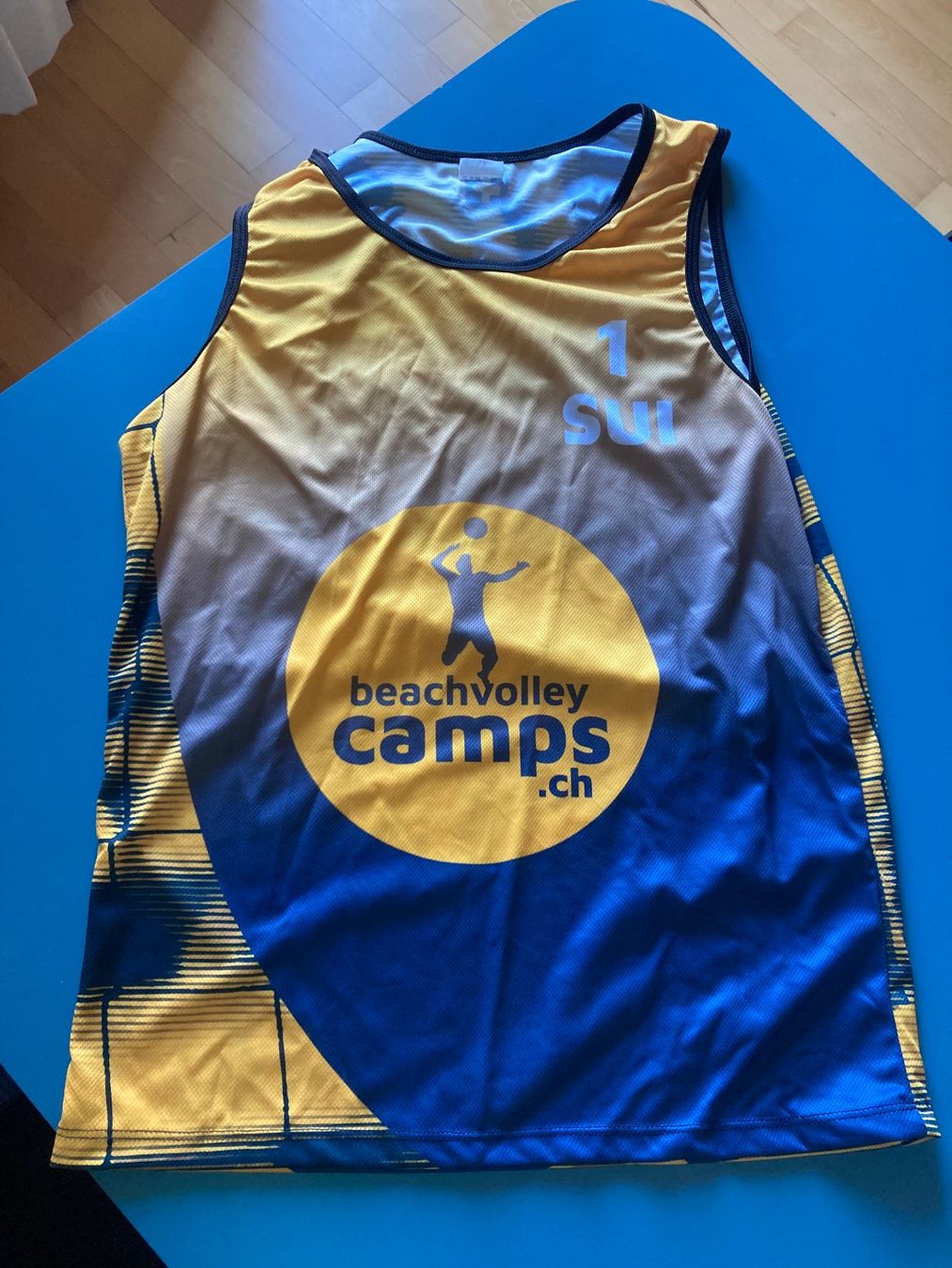 Leibchen & Hosen: Beach-Volley-Shirt – Neu (gemäss Beschreibung) aus Bern von FlorianS