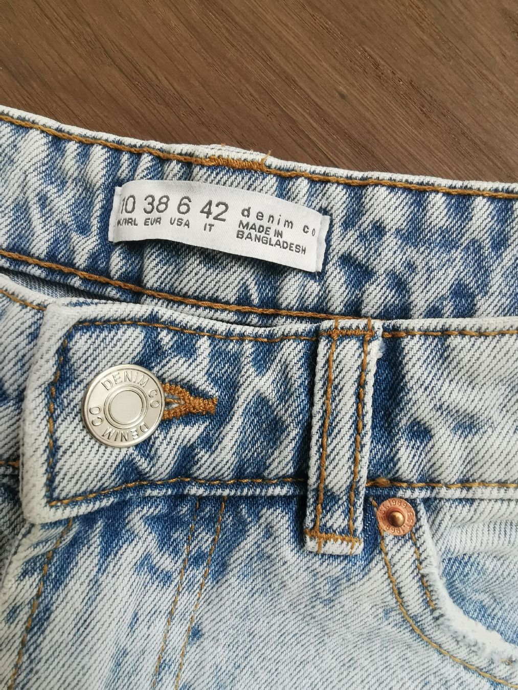 Pantaloni: Denim Shorts Gr. 38 – Usato da Obergerlafingen venduto da Sigus 2