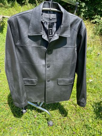 VESTE EN CUIR NEUVE