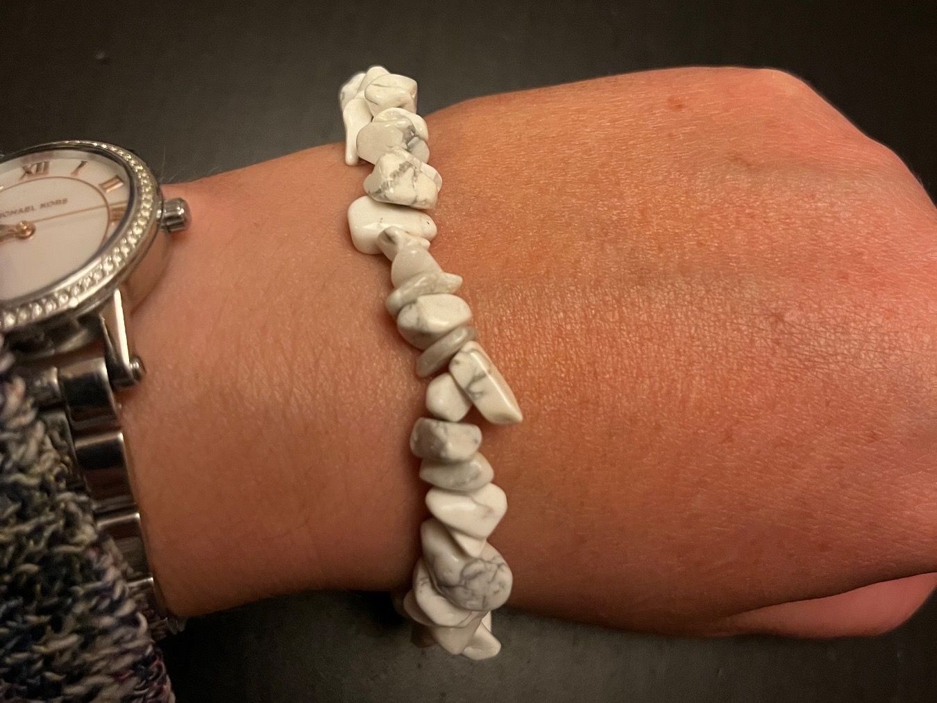 Bracciali & Braccialetti: Armband aus Howlite ( Heilstein, elastisch) – Nuovo (secondo la descrizione) da Gams venduto da Mariawicca 2