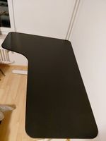 Eckschreibtisch IKEA höhenverstellbarer, sehr guter Zustand