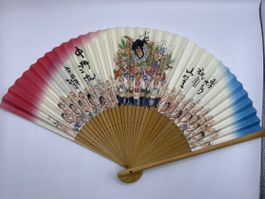 Éventail sur bambou avec papier décoré à la main, du Japon