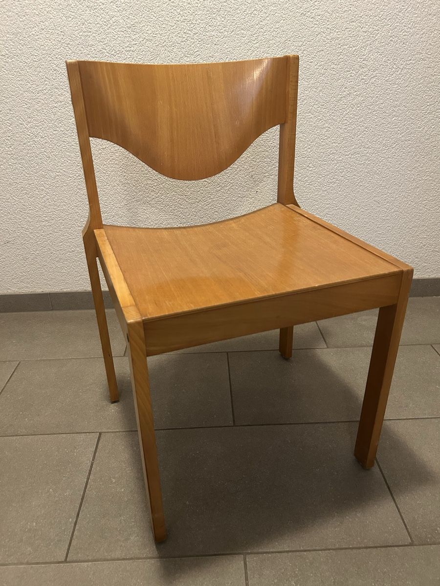 Horgen Glarus Sedie: Lot de 4Chaises Horgen Glarus, empilable, années 70 – Usato da Thierrens venduto da Bigla 1