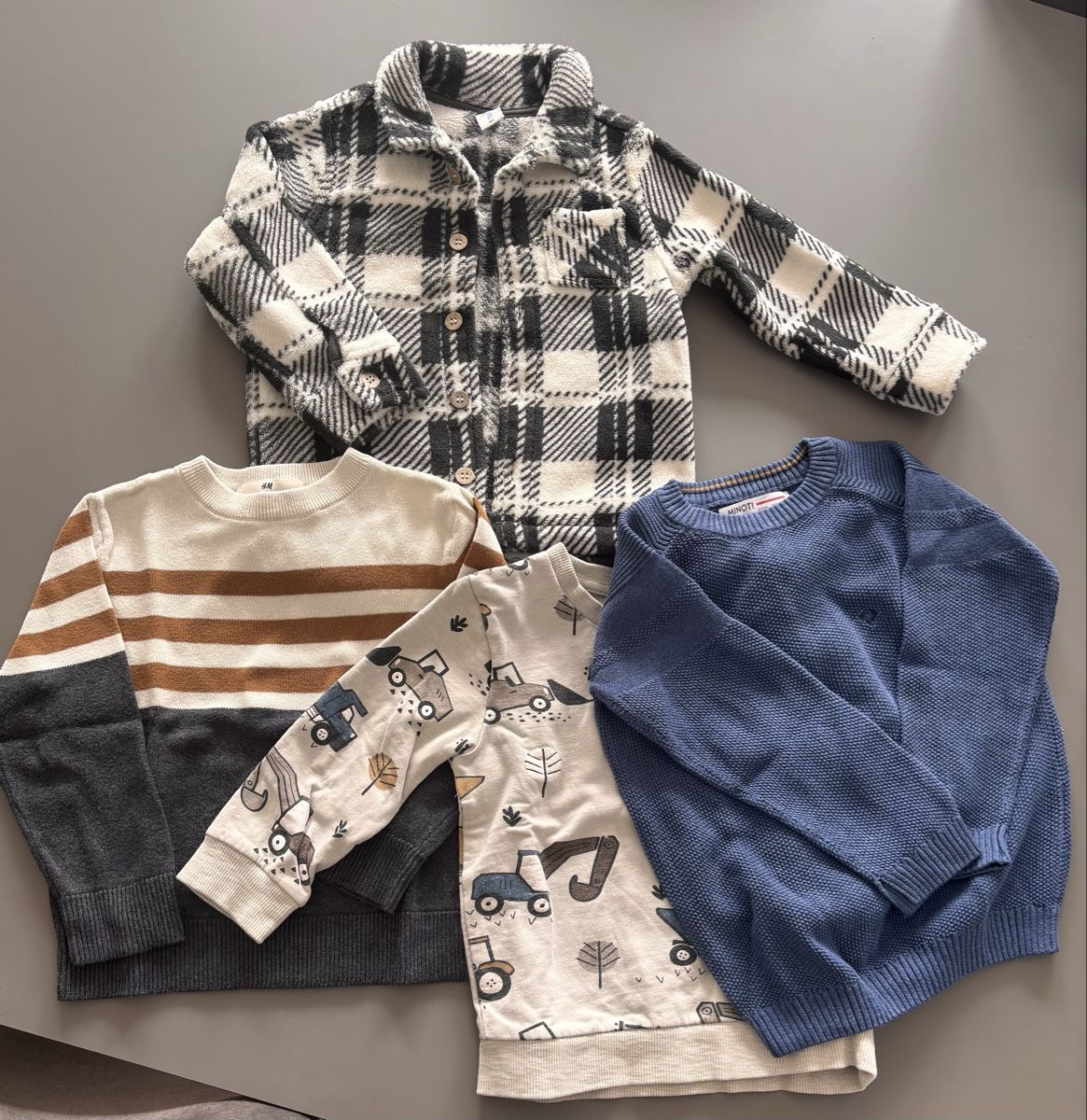 Kleiderpakete & -sets: 3 Kinderpullover und 1 Hemdjacke, Grösse 92 – Gebraucht aus Geroldswil von ele_7hkp