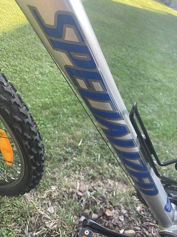 Biciclette: VTT Specialized État Neuf – Usato da Bevaix venduto da Greg999 1