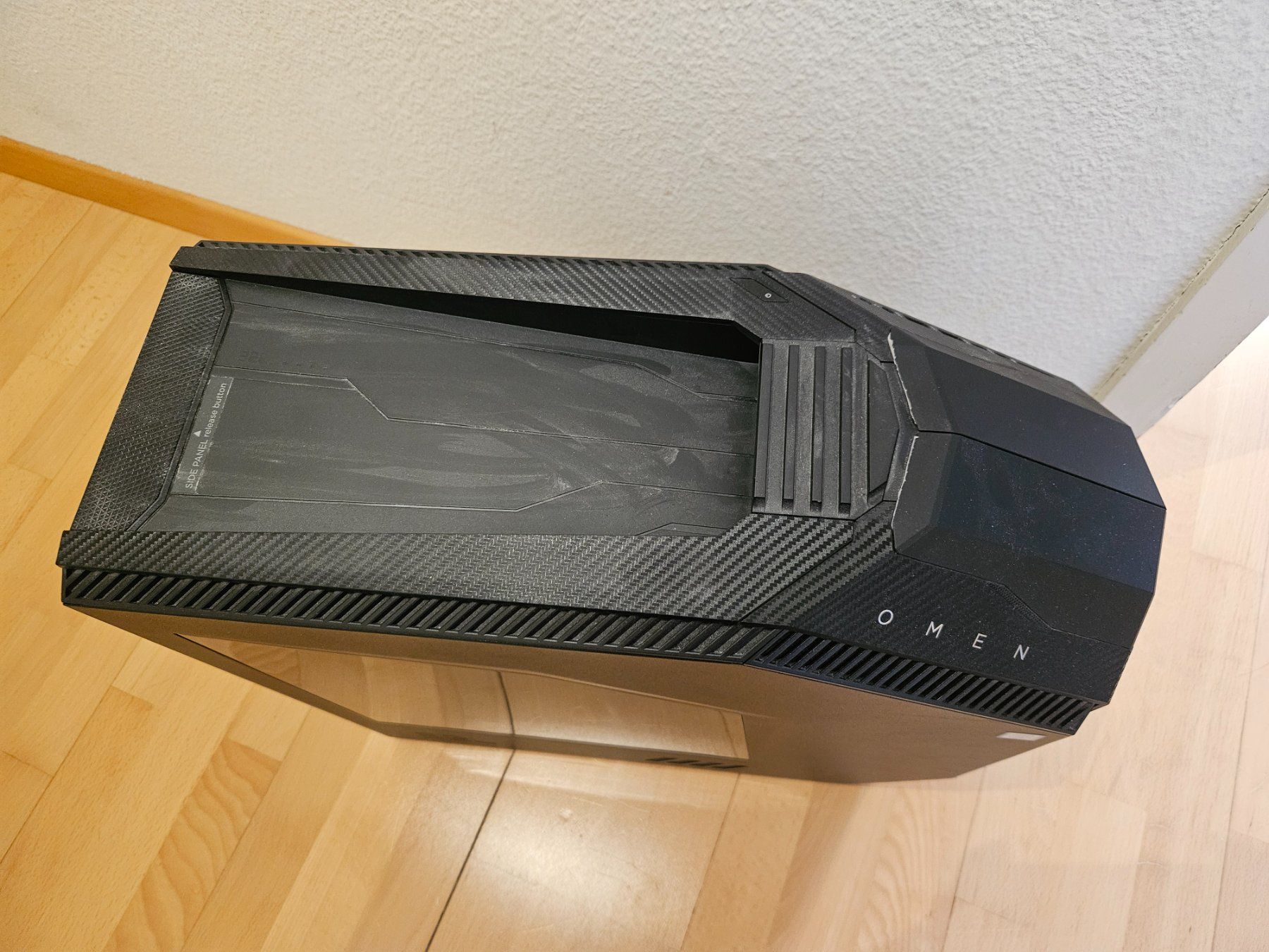 Hewlett Packard PC: OMEN by HP Desktop PC 880 Gaming PC – Usato da St. Gallen venduto da man_y6zr 2