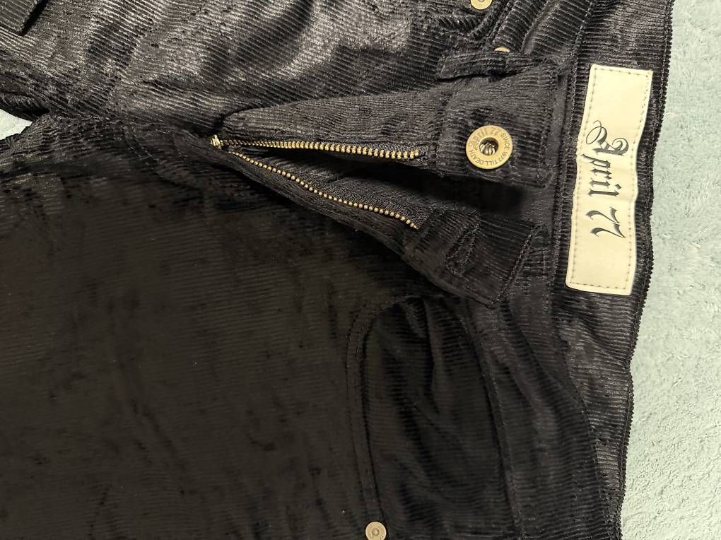 Pantaloni: Damen Hosen – Usato da Dietlikon venduto da AngelinaSt. 1