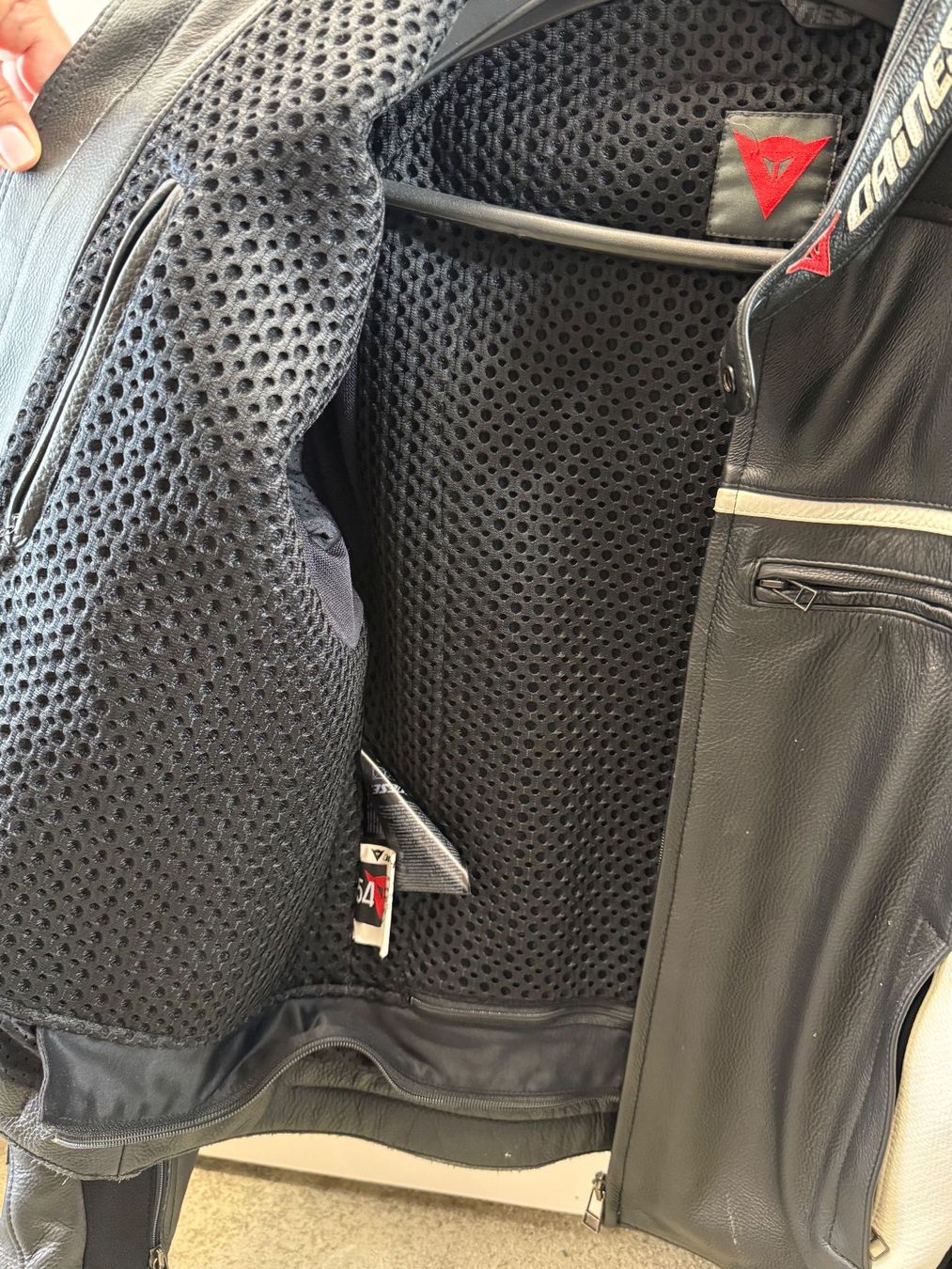 Dainese Giacche: Motorrad Lederjacke Dainese – Usato da Richterswil venduto da Furia07 2