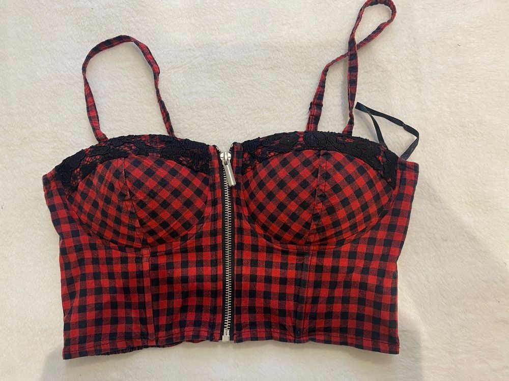 Tops: Top Buster S – Neu (gemäss Beschreibung) aus Liestal von aarroon