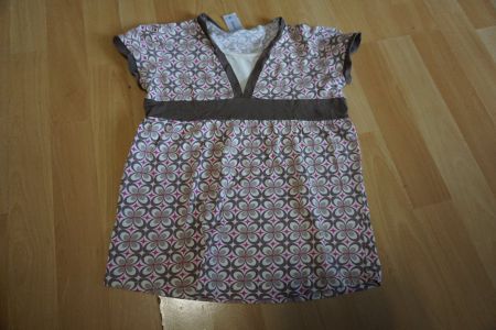 Mädchen Shirt/Tunika Gr.122 braun/rosa Blumenmuster