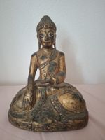Alte Buddha-Figur. Myanmar oder Thailand.