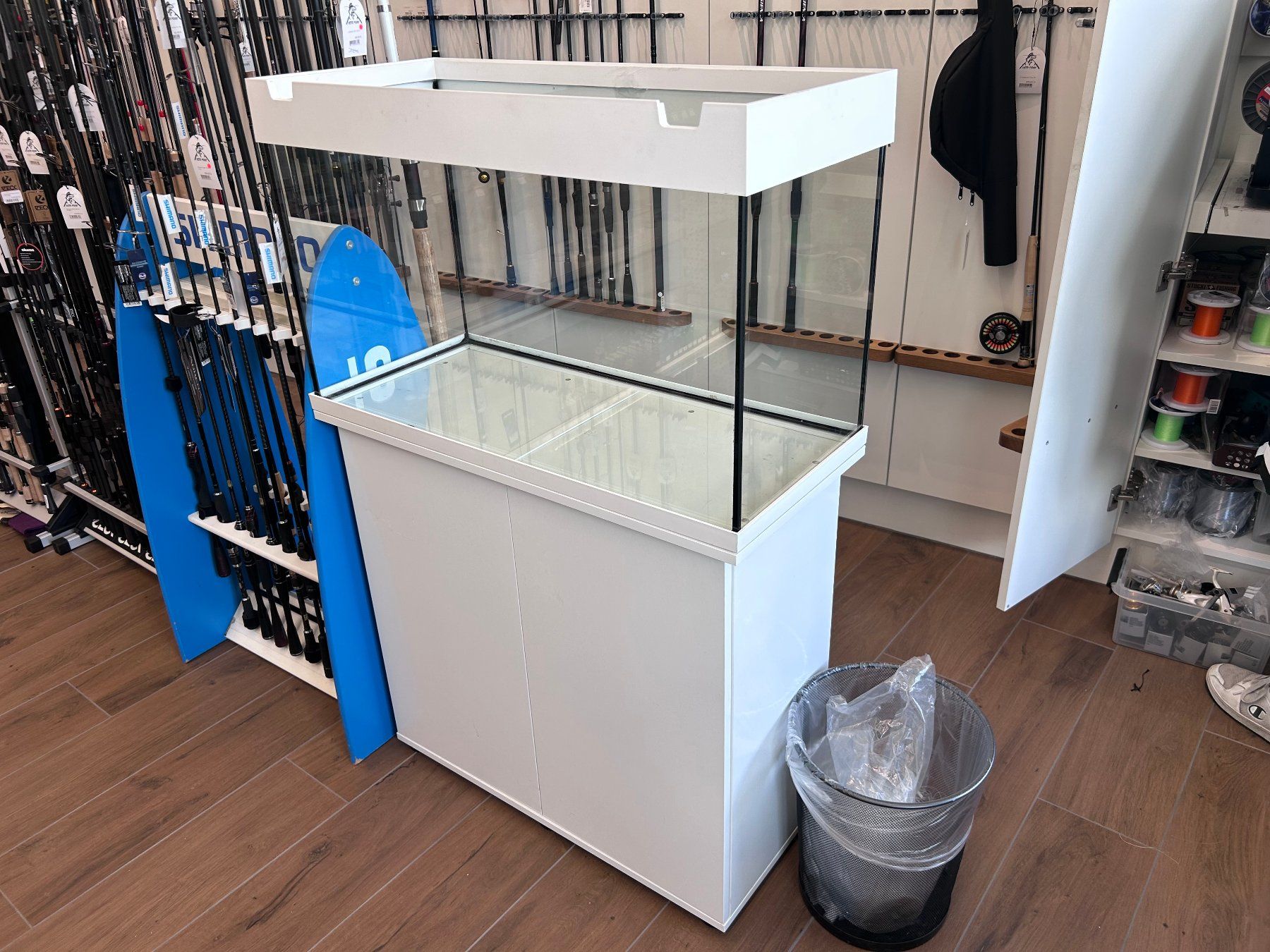 Acquari: JUWEL Aquarium inkl. Unterschrank – Usato da Sursee venduto da inf_g78c