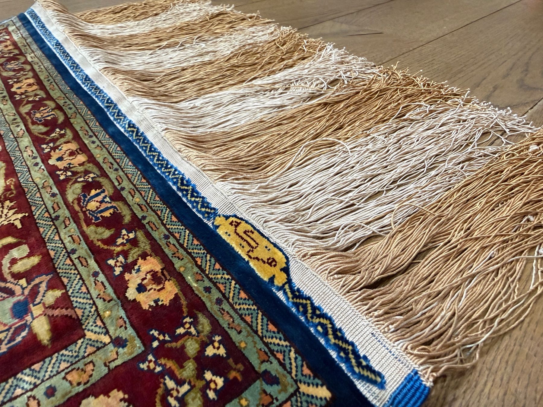 Tappeti: Seltener Hereke -  handgeknüpfter Seidenteppich – Usato da Bennau venduto da Mayer_Carpets 9
