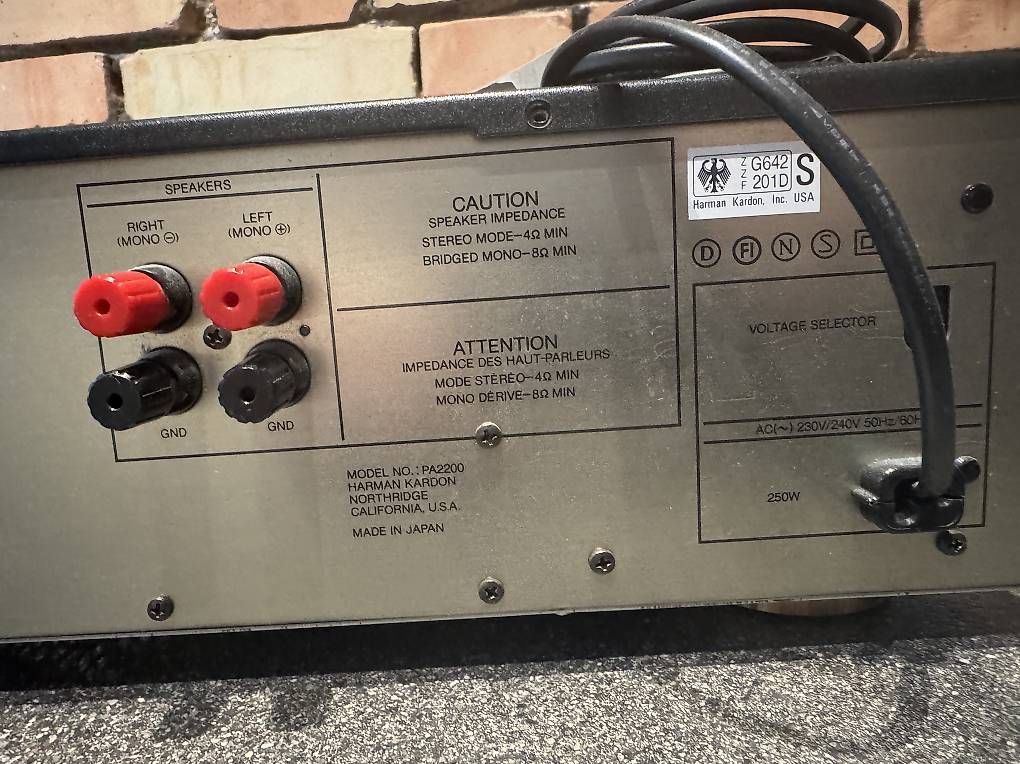 Amplificatori: Hartman Kanton PA2200 – Usato da Solothurn venduto da Mc_Clane 3