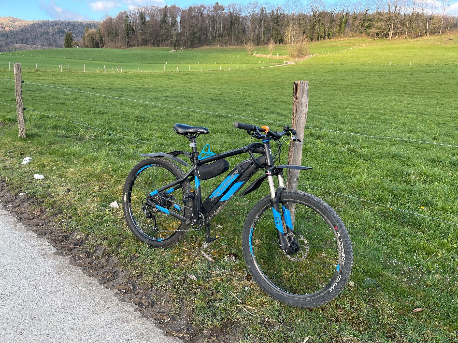 Decathlon Vélos: VTT électrique Rockrider E ST500 – D'occasion à Vicques par Freedom22 1