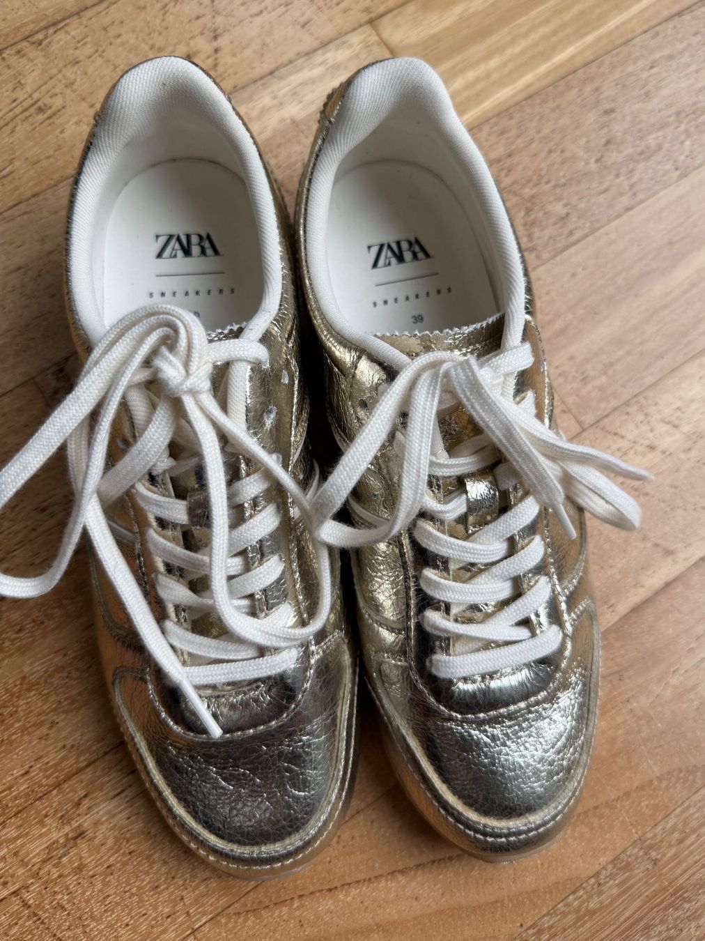 Zara Scarpe da donna: Sneaker gold metallic – Nuovo (secondo la descrizione) da Gockhausen venduto da Timiboy4 1