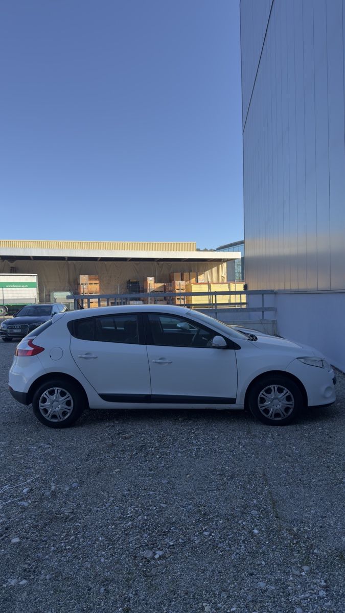 Renault Automobili: Renault megane 1.4 TCE – Usato da Riedholz venduto da rez_sqt2 4