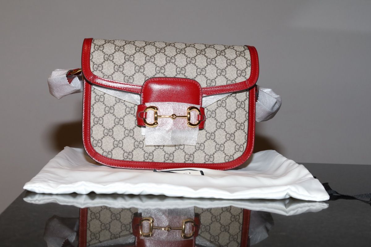 Gucci Borse da donna: Neu GUCCI SHOULDER BAG – Nuovo e nell'imballaggio originale da Buchrain venduto da np1_nb6m
