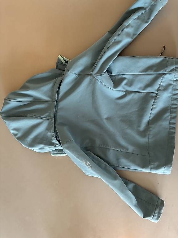 Vestes & Manteaux: Softshell Übergangsjacke Gr. 128, 46Nord – D'occasion à Winterthur par sandra567 1