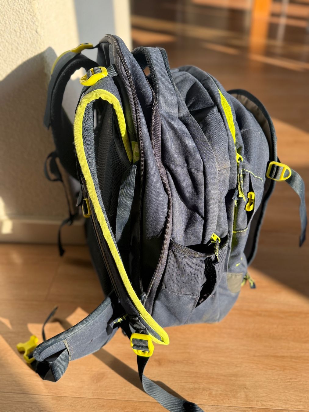Satch Rucksäcke: Satch Pack toxic yellow – Gebraucht aus Winkel von seahorse8302