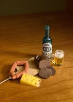 Bier, Würstchen, Brot für Puppenhaus/Puppenstube 