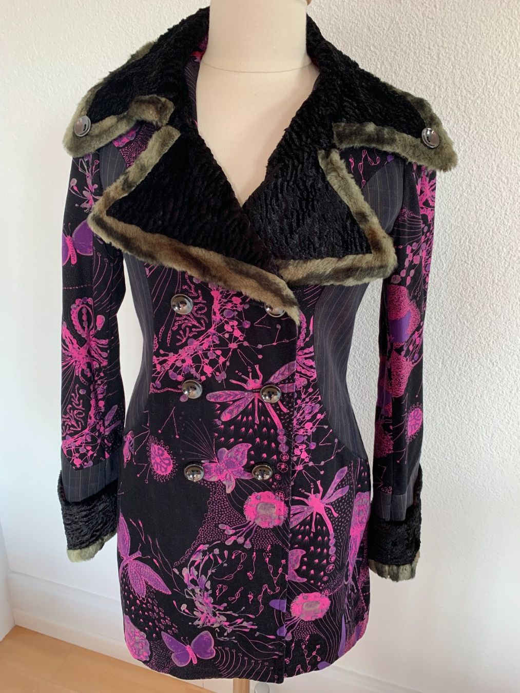 Custo Barcelona Giacche: CUSTO Barcelona Damen Jacke, Gr. 36 – Usato da Worb venduto da farben20zauber