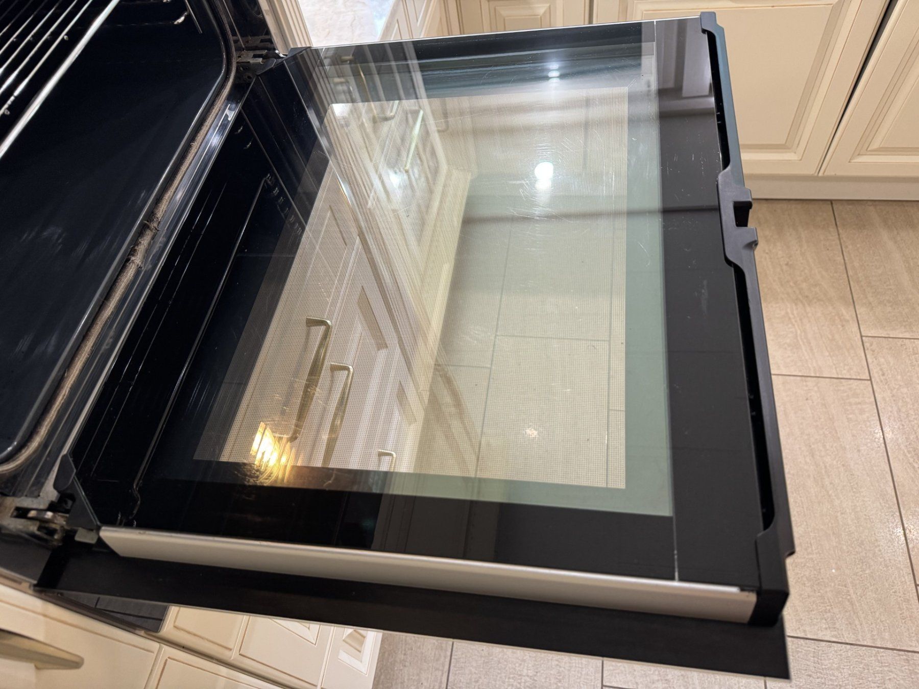 Miele Backöfen: Backofen Miele  H 2860-60 BP – Gebraucht aus Volketswil von Jill27 2
