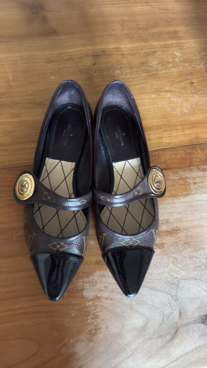 Louis Vuitton Damenschuhe: Louis Vuitton Ballet Flats Size 38 – Gebraucht aus Wallisellen von kri_l758