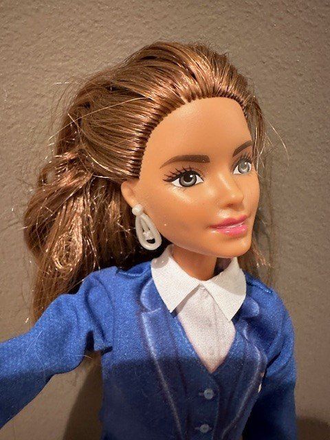 Bambole: +  Barbie  +            FLigHt AtteNdAnt – Usato da Winkel venduto da zeho 2
