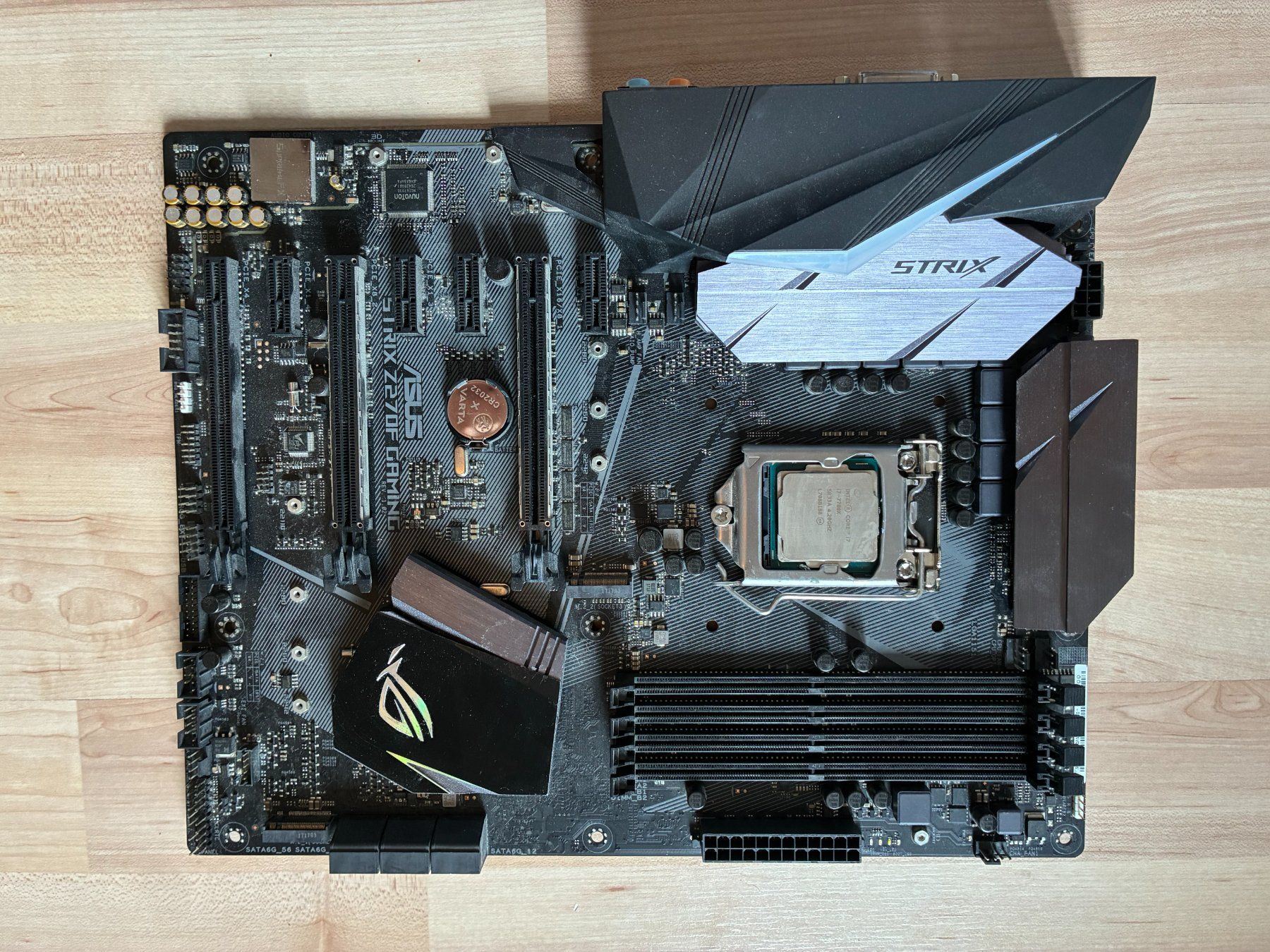 Asus Mainboards: Intel i7-7700K + ASUS ROG Strix Z270F Gaming Mainboard – Gebraucht aus Bern von zwahleal