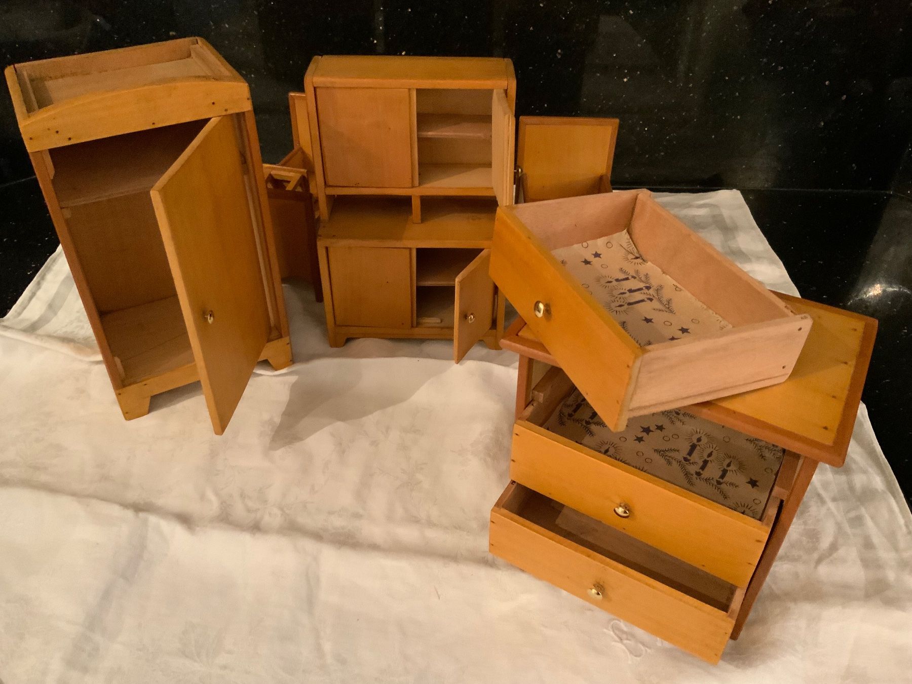 Giocattoli: Puppenstube Möbel – Usato da Münchenbuchsee venduto da kruseli 4