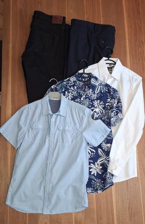 Junge Herrenbekleidung: Hemden & Hosen