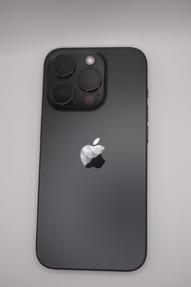 Apple Telefoni cellulari / Smartphones: iPhone 15 Pro 256 gb – Usato da Basel venduto da Gucci57