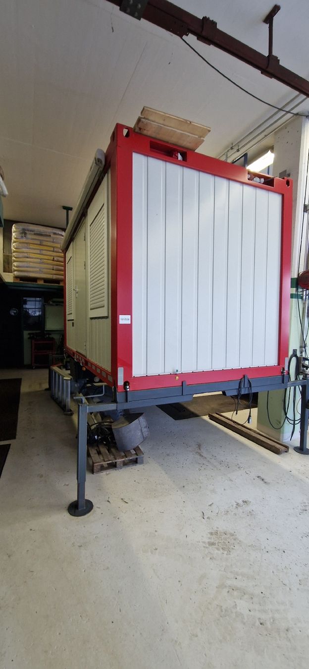 Contenitori edile: Tremco Container Wohnwagen – Usato da Murg venduto da mar_t7qy