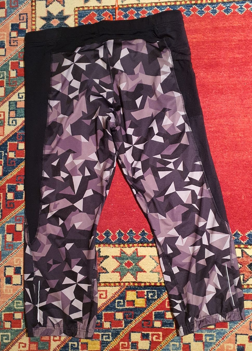 Peak Performance Hosen: Peak Performance 3/4 Running Tights Men XL – Gebraucht aus Zürich von emanbaumi 1