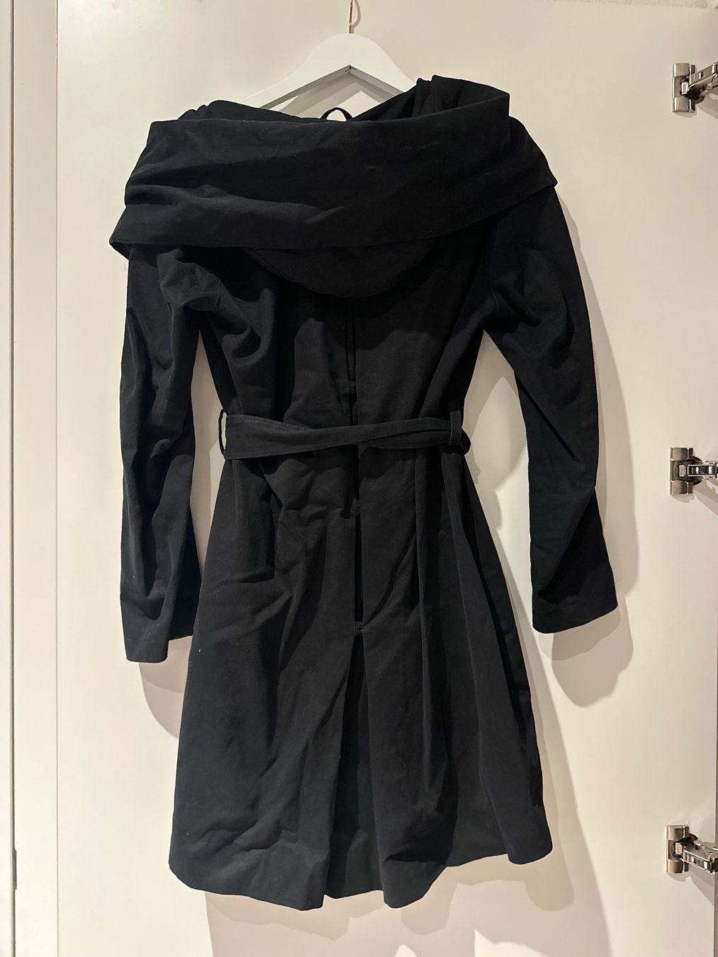 Mint & Berry Cappotti: Mint & Berry Mantel, schwarz, Grösse 36/S – Usato da Zürich venduto da cfh_cg22 3