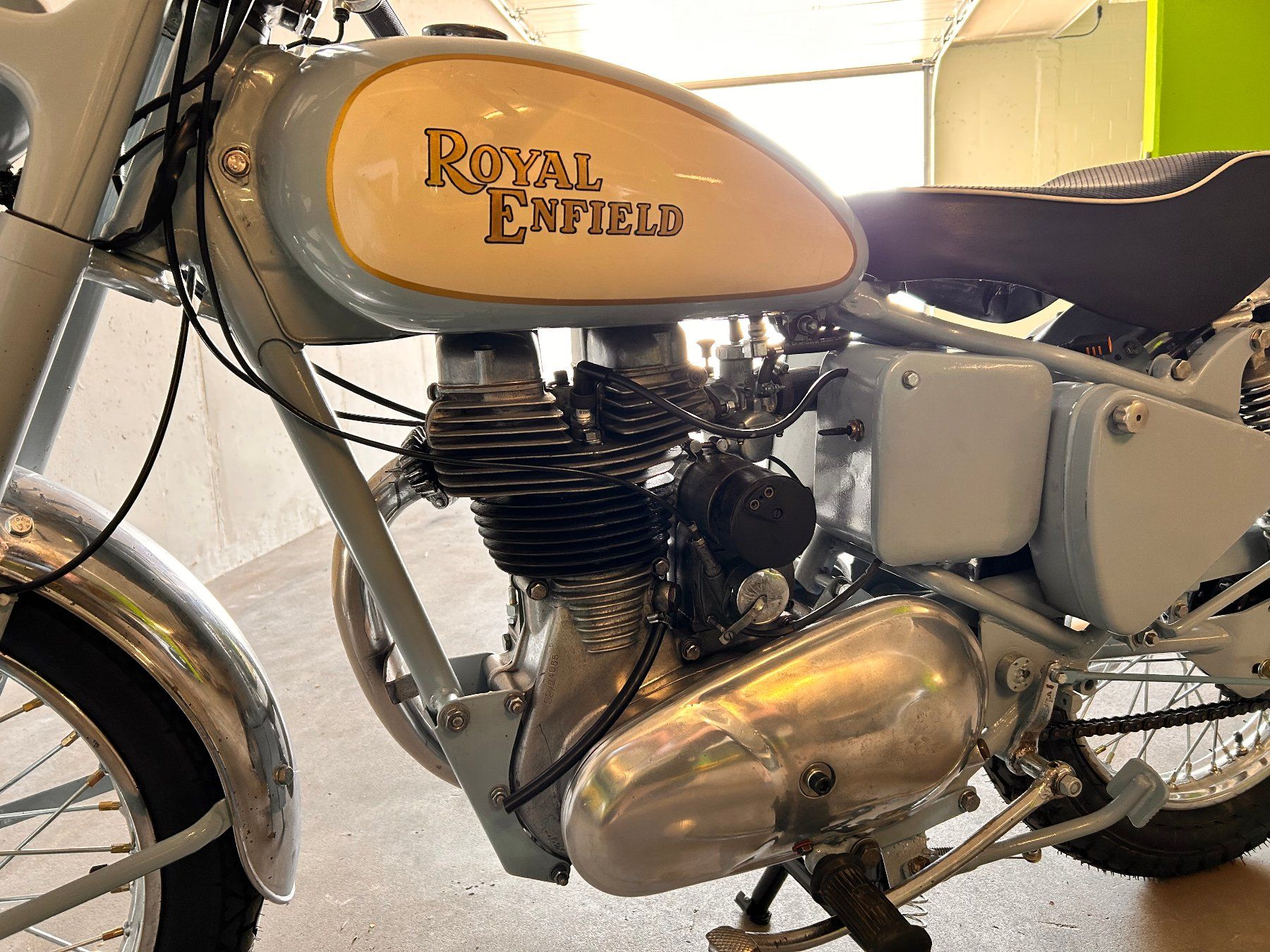 Royal Enfield Strasse: Royal Enfield 350 – Gebraucht aus Oberneunforn von ola_9vmq 1