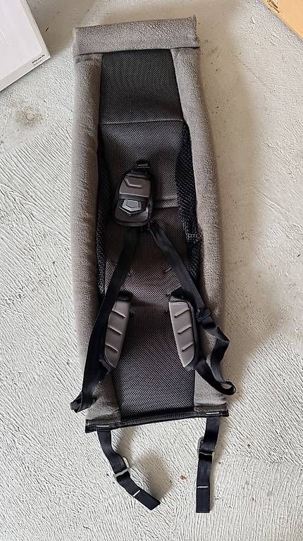 Thule Rimorchi: Thule Chariot Infant Sling / Hängesitz Baby – Usato da St. Margrethen SG venduto da Berry08 2