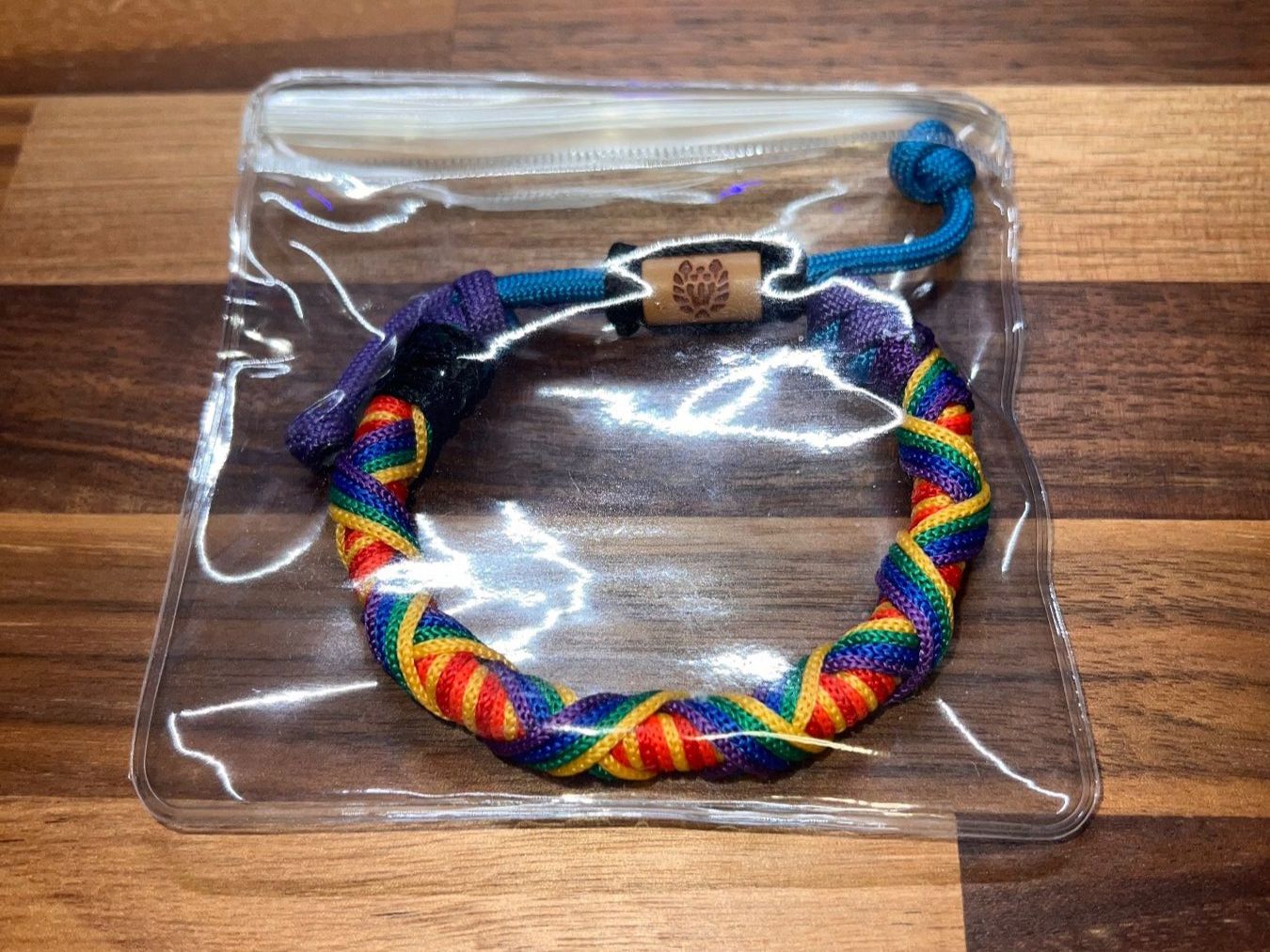 Bracciali & Braccialetti: Regenbogen Armband (Handgemacht) – Nuovo e nell'imballaggio originale da Zürich venduto da LRNT 2
